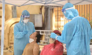 Chiều 18/8, Hà Nội ghi nhận thêm 5 ca dương tính mới, đều trong khu cách ly