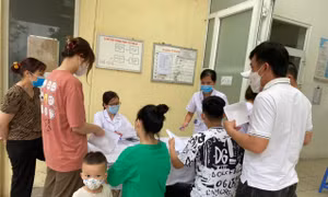 Ngày 25/4, cả nước có 2.501 ca mắc mới COVID-19