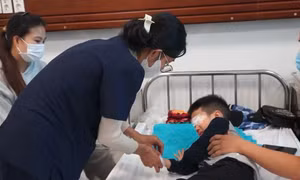Nhiều trẻ mắc cúm A biến chứng nặng