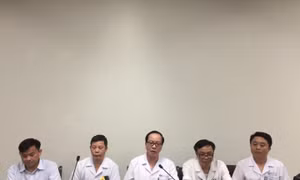 Bé 3 tuổi bị bỏ quên trên xe đưa đón ở Bắc Ninh đã hồi phục tốt