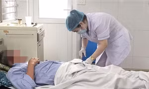 Số ca sốt xuất huyết tăng sau bão, lũ 