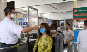Người mắc COVID-19, nhưng bề ngoài không biểu hiện có bệnh, vậy có làm lây lan bệnh không?