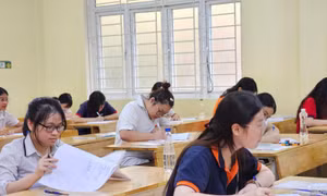 Đề thi Tiếng Anh chính thức, kỳ thi vào lớp 10 THPT tại Hà Nội