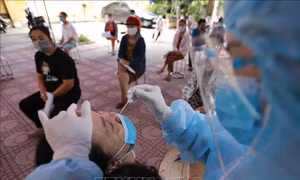 Hà Nội phát hiện 51 ca dương tính mới, trong đó 18 ca qua sàng lọc ở khu vực nguy cơ cao