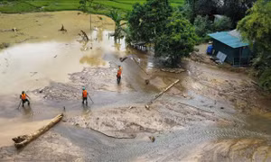 Dừng tìm kiếm nạn nhân trong vụ lũ quét tại thôn Làng Nủ