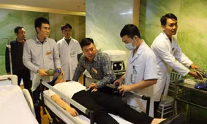 Sẵn sàng xử trí mọi tình huống y tế nếu xảy ra trong thời gian diễn ra Đại hội XIV của Đảng