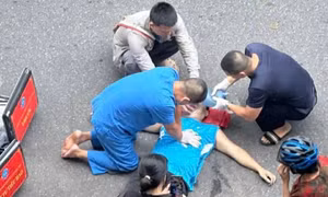 Từ vụ bác sĩ cứu người trên đường, cần kiến thức sơ cấp cứu cho cộng đồng