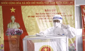 Không khí chuẩn bị cho ngày bầu cử ở nơi cách ly phòng dịch Bệnh viện K