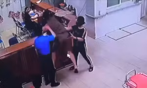 Chế tài xử lý bạo hành nhân viên y tế vẫn còn thiếu tính răn đe