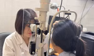 Nhiều người bất ngờ vì mắc căn bệnh dễ gây mù lòa chỉ sau một trận đau mắt dữ dội 