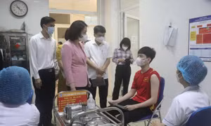 Ngày 27/4, Việt Nam ghi nhận 2.958 ca mắc mới COVID-19
