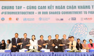 Mỗi người dân cần có ý thức không sử dụng kháng sinh bừa bãi 