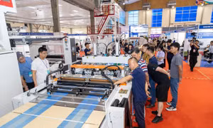 Đa dạng sản phẩm, công nghệ mới tại triển lãm các sản phẩm ngành nhựa, cao su