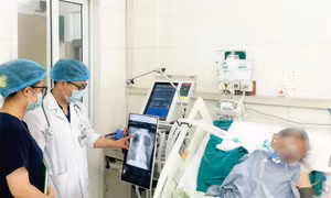 Ghi nhận nhiều người lớn mắc sởi, biến chứng nặng