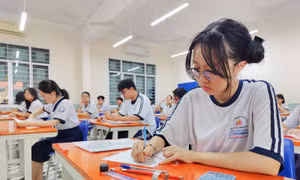 Đề thi tốt nghiệp THPT môn Ngoại ngữ của thí sinh thi chương trình giáo dục phổ thông 2018