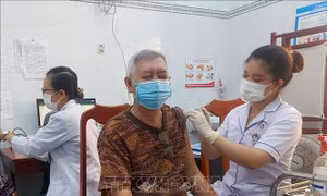 COVID-19 trở thành bệnh truyền nhiễm nhóm B sẽ có gì khác biệt? 