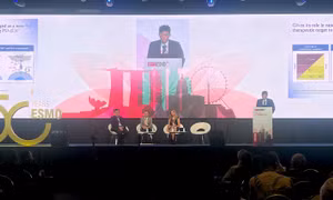 Thúc đẩy đổi mới khoa học và nâng cao năng lực điều trị ung thư tại khu vực