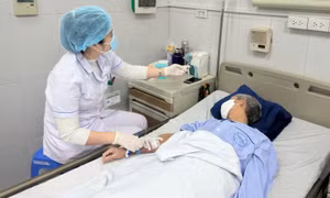 Vô tình nuốt phải chiếc tăm, người đàn ông phải cắt bỏ một phần lá gan 