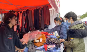 Chăm lo cho bệnh nhân ở lại điều trị dịp Tết