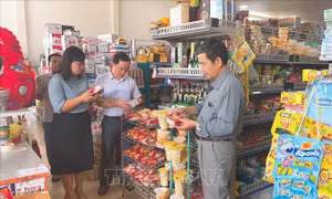 Giám sát chất lượng các loại bánh, kẹo Trung thu