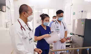 Sốt xuất huyết biến chứng nặng do chủ quan