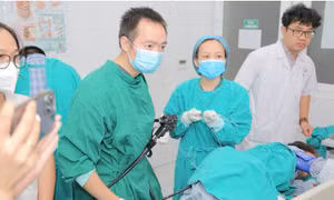 Sử dụng kỹ thuật cắt dưới niêm mạc để điều trị ung thư đại - trực tràng