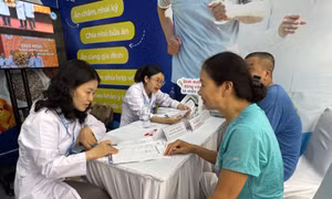 Khoảng 1/3 số người dân đến khám tại Ngày Sức khỏe toàn dân phát hiện bất thường, cần đánh giá lại