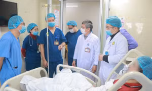 Tập trung cao nhất cứu chữa nạn nhân vụ cháy tại phố Trần Cung, Hà Nội