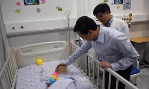 Bạo hành trẻ em là 'tội phạm ẩn', cần phòng ngừa từ gốc