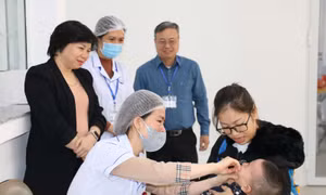 Hà Nội triển khai chiến dịch uống vitamin A đợt 2