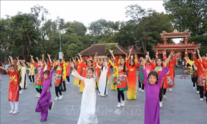 Khẳng định thương hiệu Kinh đô áo dài Việt Nam - Bài cuối: Hồi sinh áo dài trong đời sống đương đại