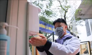Học sinh khối 12 quận Hai Bà Trưng (Hà Nội) học trực tiếp từ ngày 10/1