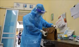 Phối hợp quản lý, chăm sóc người mắc COVID-19 tại nhà