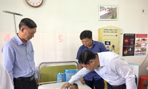 Bộ Y tế vào cuộc điều tra vụ ngộ độc hàng loạt tại Khánh Hòa 