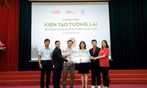 J&T Express trồng cây lan tỏa ‘tinh thần xanh’ dịp Quốc khánh 2/9