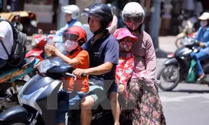 Xử trí thế nào khi trẻ bị say nắng, say nóng