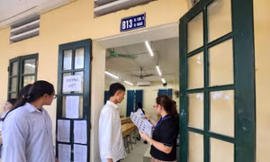 Các thí sinh tự tin bước vào môn thi Ngữ văn