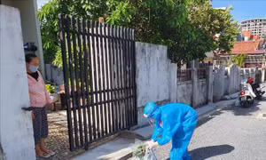 Cách mua hàng, nhận hàng tránh lây nhiễm SARS-CoV-2