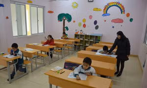 Người mẹ ở trường của những đứa trẻ nhiễm HIV