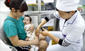 Sẽ tiêm bổ sung vắc xin Sởi- Rubella cho trẻ em vùng có nguy cơ dịch cao từ tháng 11