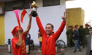 Cổ động viên nói gì trước trận đấu Việt Nam- Campuchia