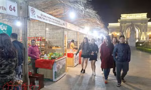Hội nghị 'Giao thương kết nối cung-cầu hàng hóa giữa thành phố Hà Nội và các tỉnh, thành phố năm 2018'