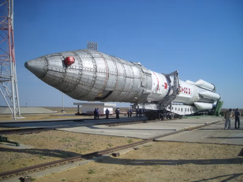 Nga sẽ phóng 12 tên lửa đẩy Proton-M ảnh 1
