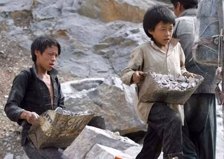 Huế giải quyết tình trạng trẻ em bỏ học, lao động sớm ảnh 1