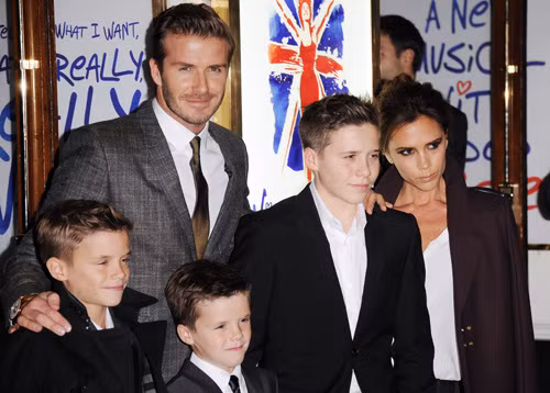 “Minh tinh” David Beckham rời sân đấu - Bài 2: Vì Messi hay vì Victoria? ảnh 2