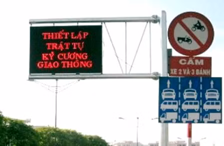 Phân làn, đường càng tắc thêm ảnh 6
