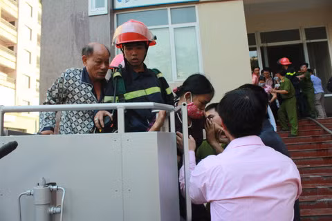 Hoảng loạn vì cháy làng sinh viên ảnh 3