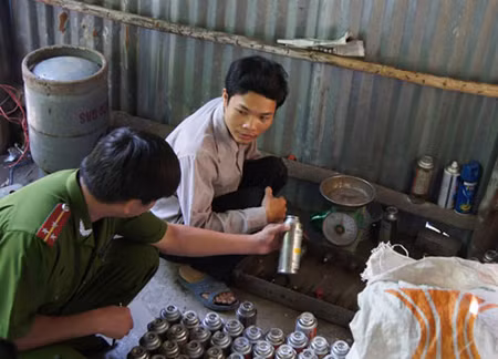 Thêm một cơ sở sang chiết gas trái phép bị phát hiện ảnh 1