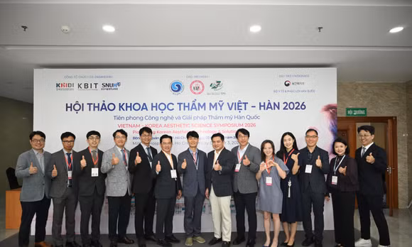 Hội thảo thu hút nhiều bác sĩ và đại biểu chuyên ngành thẩm mỹ đến tham dự.