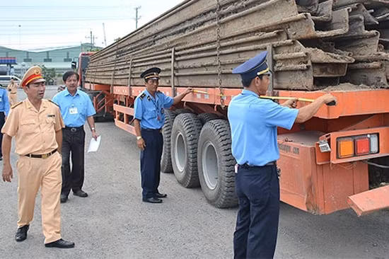Dồn lực kéo giảm tai nạn giao thông cuối năm ảnh 1